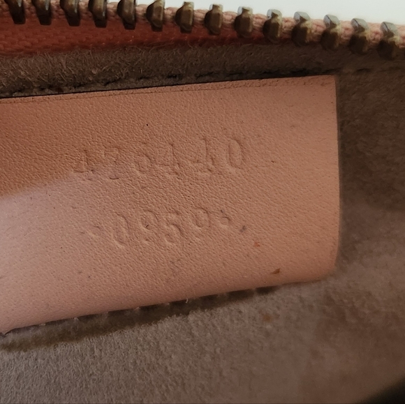 Gucci Marmont Pink Leather Large Pouch Clutch - Picture 10 of 12